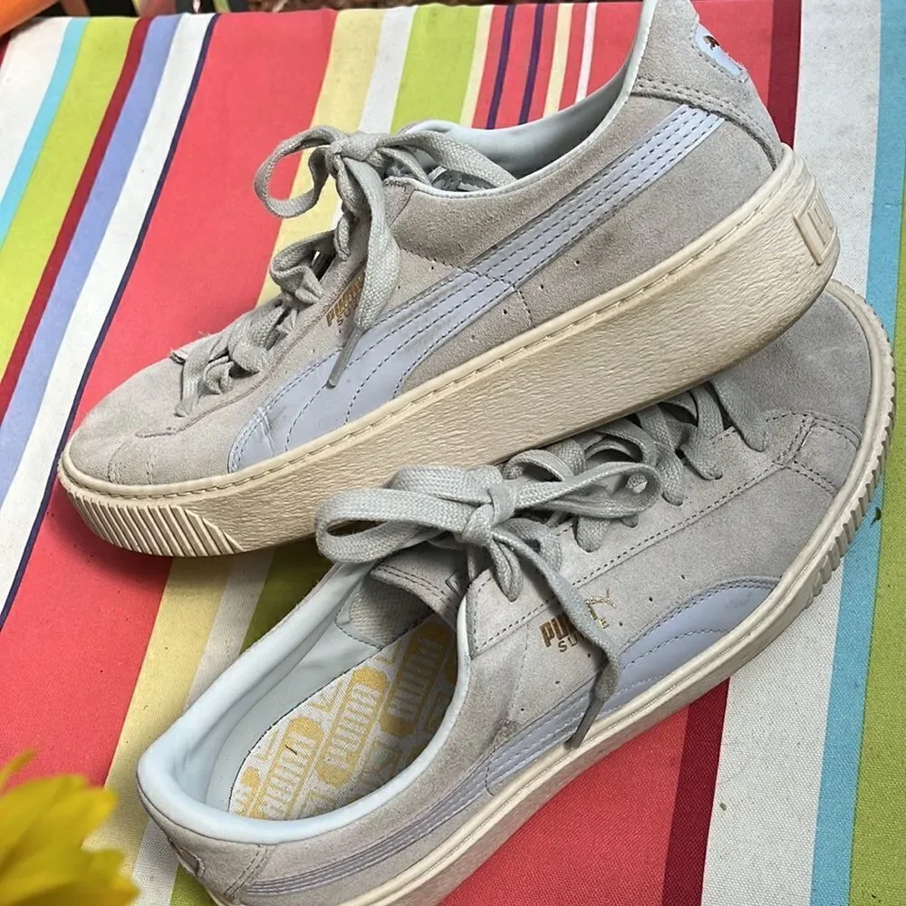 EUC WOMEN’S HALOGEN BLUE SIZE 11/EURO 42.5 PUMA SUEDE PLATFORM SHOES